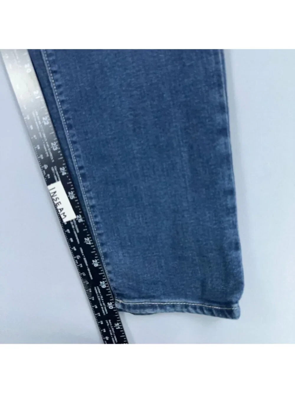 Banana Republic Travel Jeans Men Size 30x32 Athletic Fit Skinny Mid Rise Blue